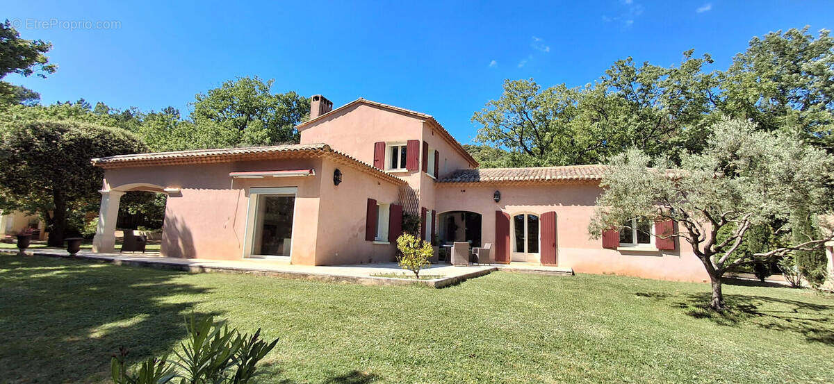 Maison à SAINT-RESTITUT