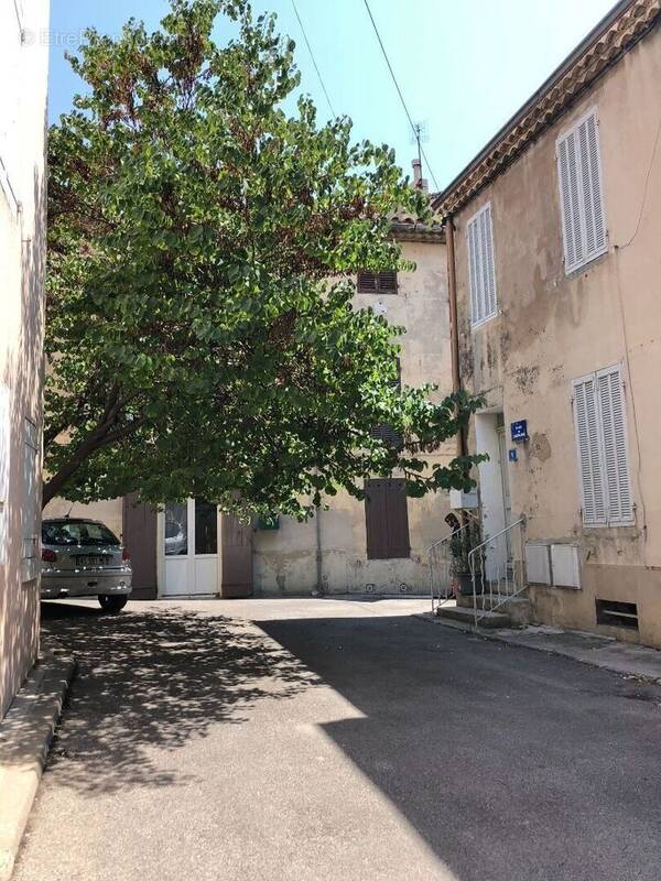 Appartement à MARSEILLE-11E