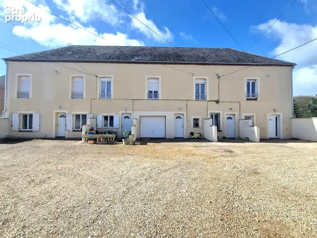 Appartement à SAINT-LUBIN-DES-JONCHERETS