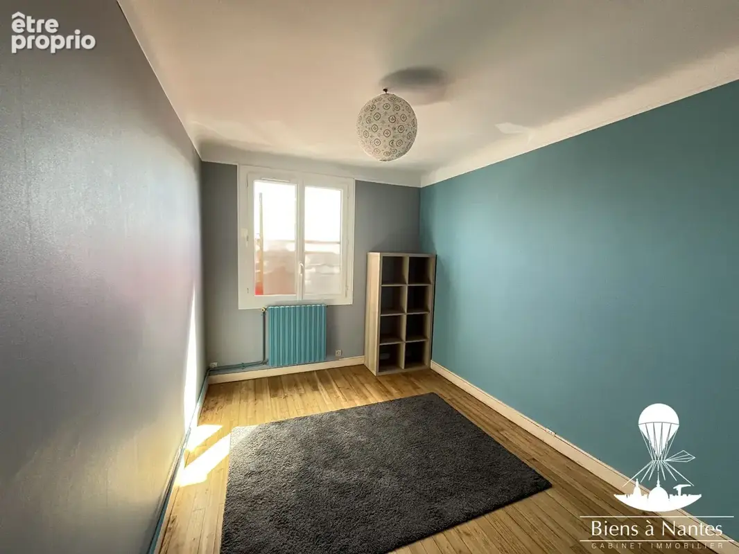 A vendre Appartement T3 Nantes Saint Jacques 2 chambres et cave - photo 4