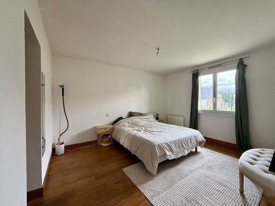 Maison à LA VILLE-AUX-DAMES