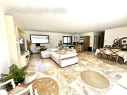 Maison à L&#039;ISLE-SUR-LA-SORGUE