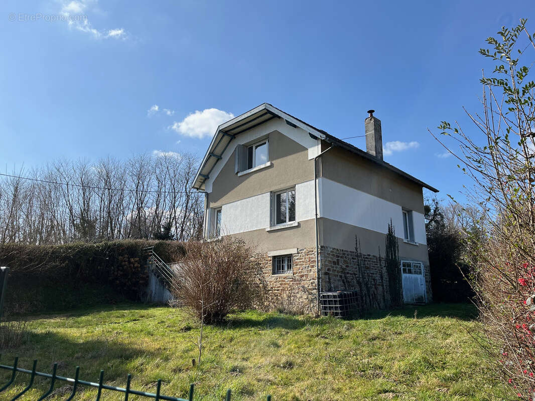 Coussac Bonneval Maison du bourg ; 3 pièces sur sous-sol, jardin, vues et proches commerces - photo 21