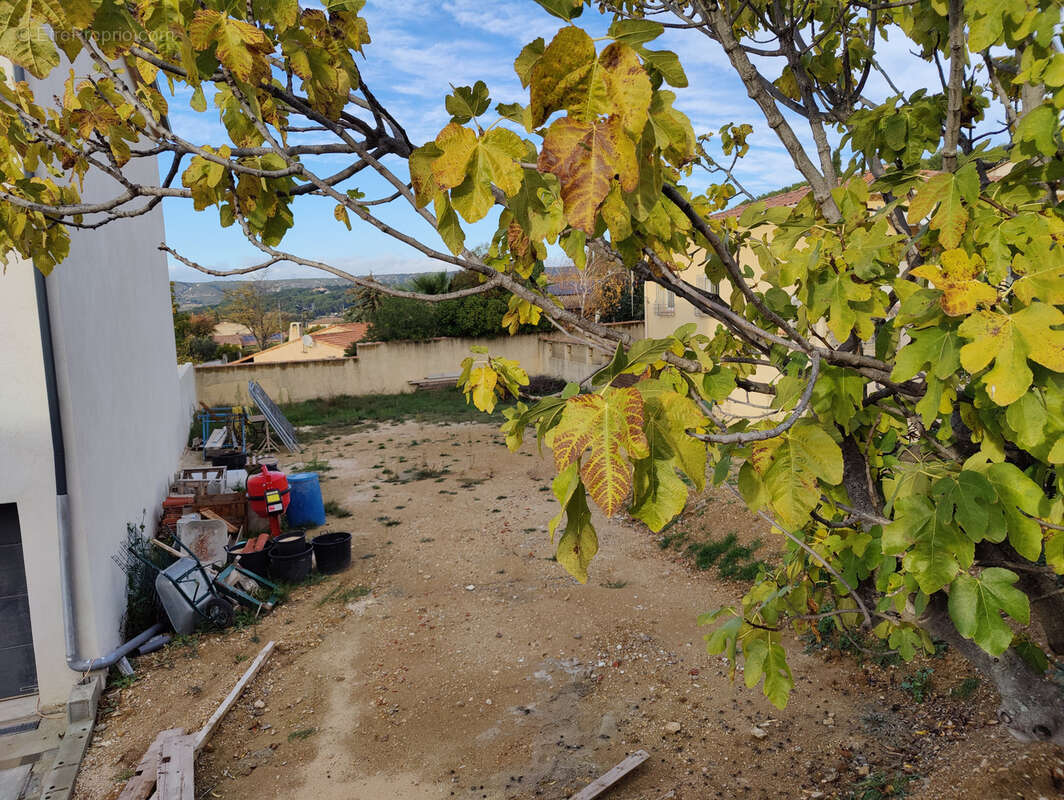 Terrain à AIX-EN-PROVENCE