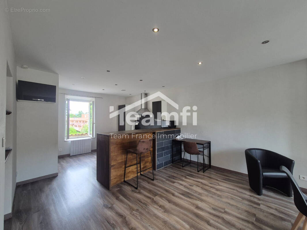 Appartement à COURPIERE