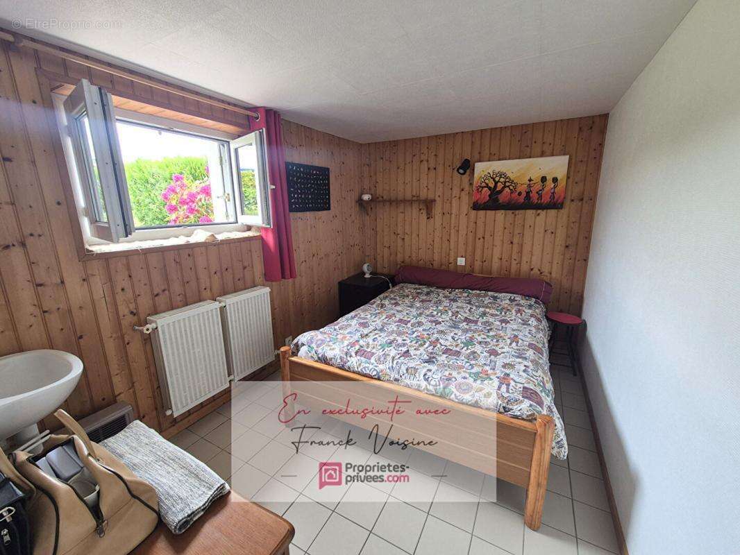 A VENDRE en Exclusivité au Boupère, maison de 135 m2 avec 3 chambres et 1 bureau sur une parcelle de 745 m2 - photo 13