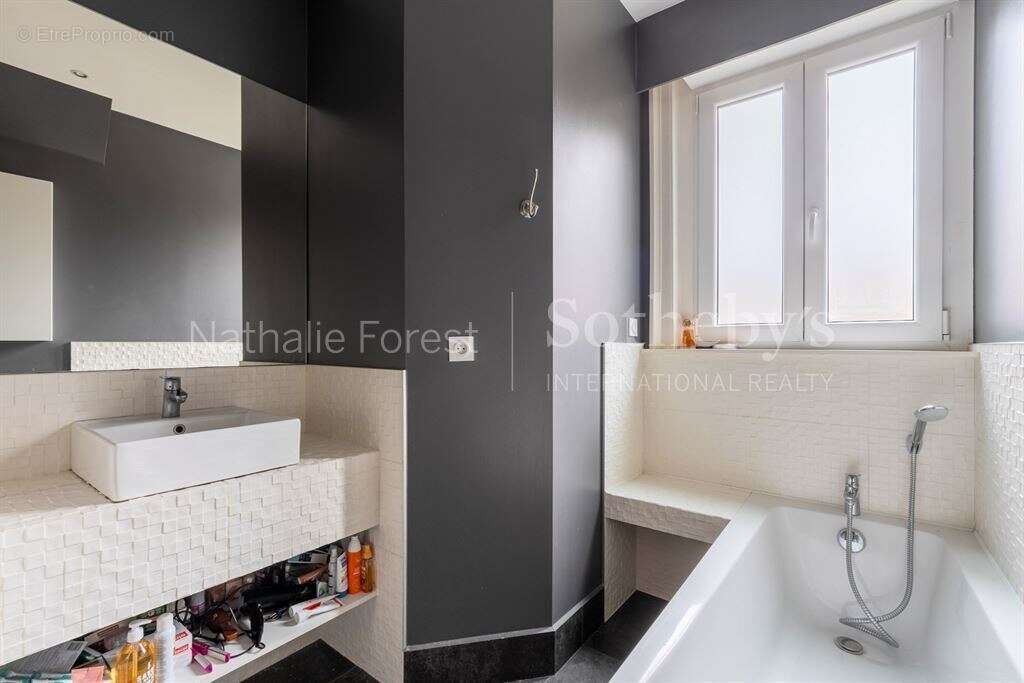 PARVIS SAINT MAURICE magnifique T3 de 91m2  Haussmanien rénové cave - photo 11