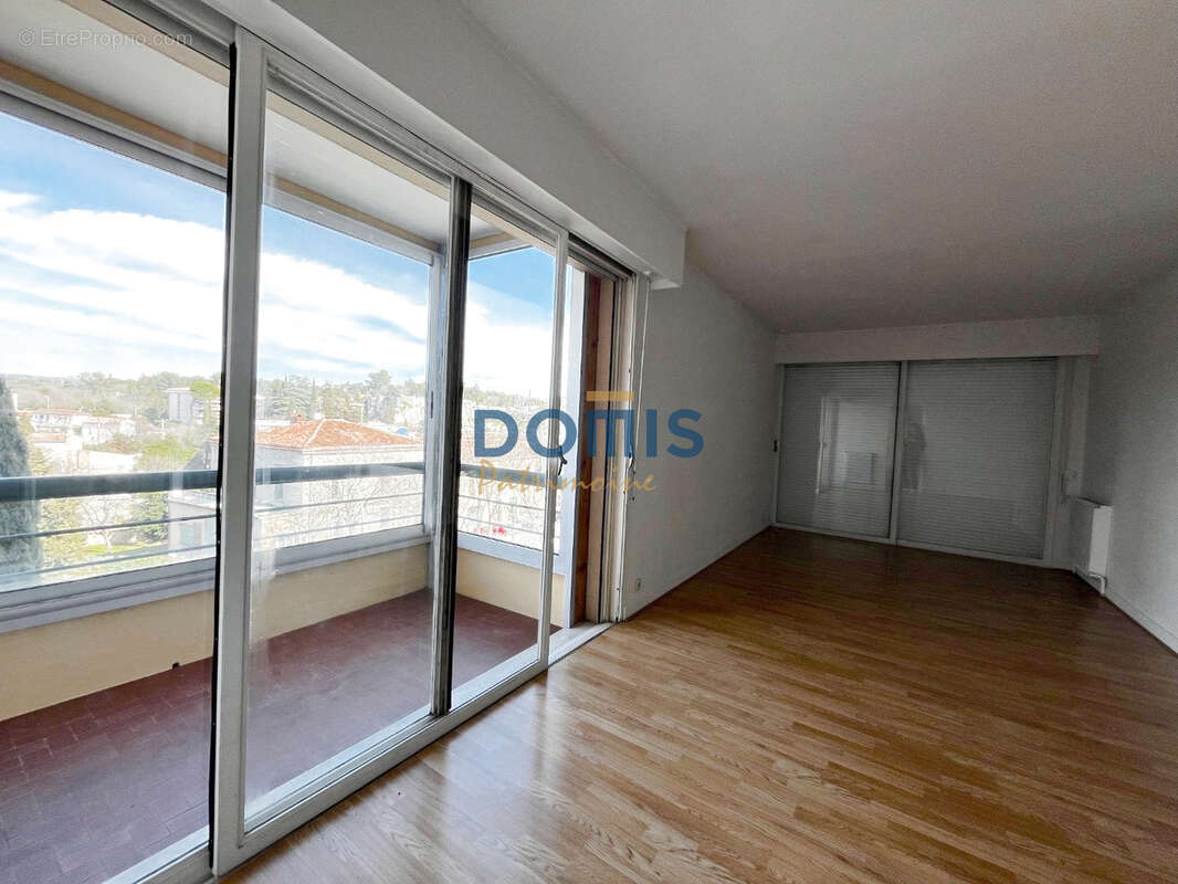 Appartement à NIMES