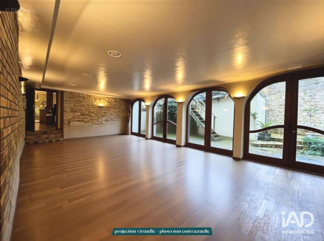 Photo 9 - Commerce à GUINGAMP