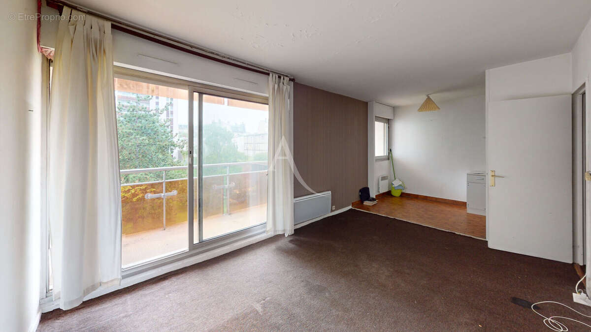 Appartement à PARIS-10E