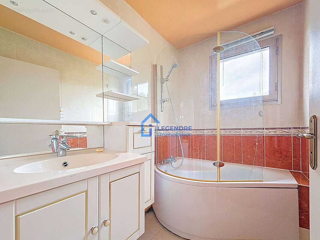 Appartement à LA FRETTE-SUR-SEINE