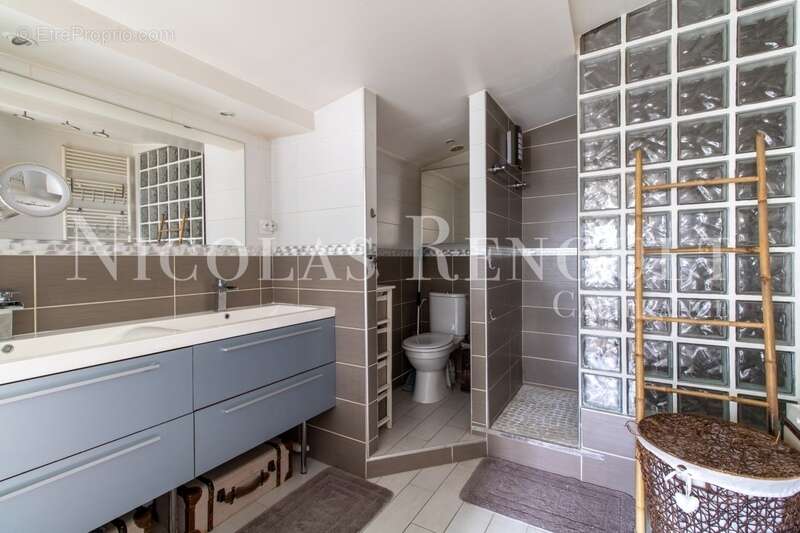 Appartement à COLOMBES