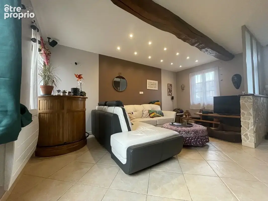 Maison à BEC-DE-MORTAGNE