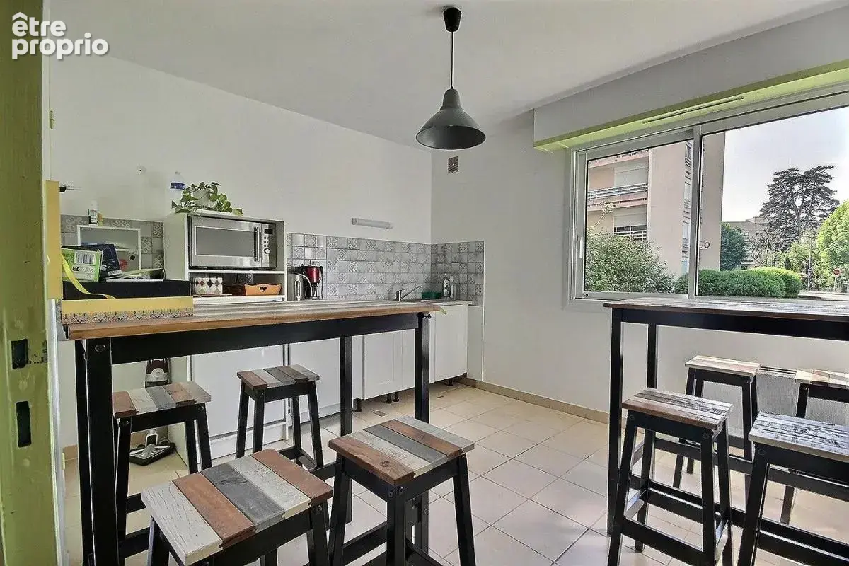 Billère hauteurs — appartement t2 lumineux de 77 m² avec potentiel de transformation - photo 7