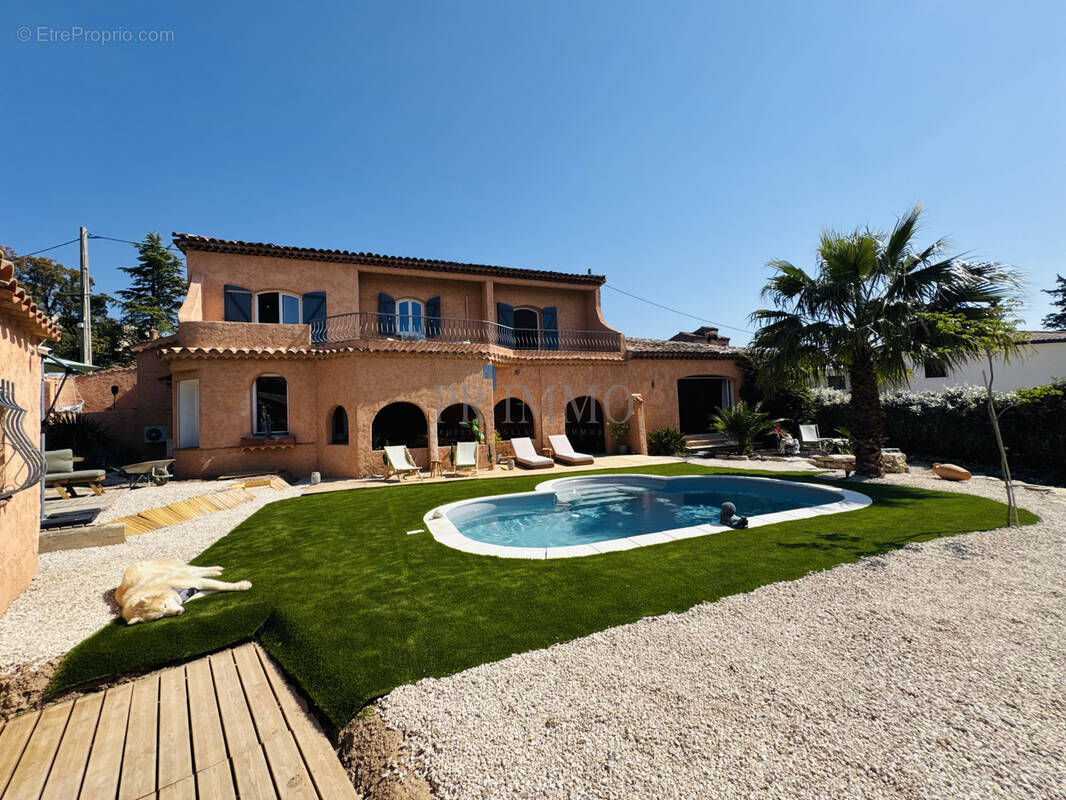 Maison à FREJUS