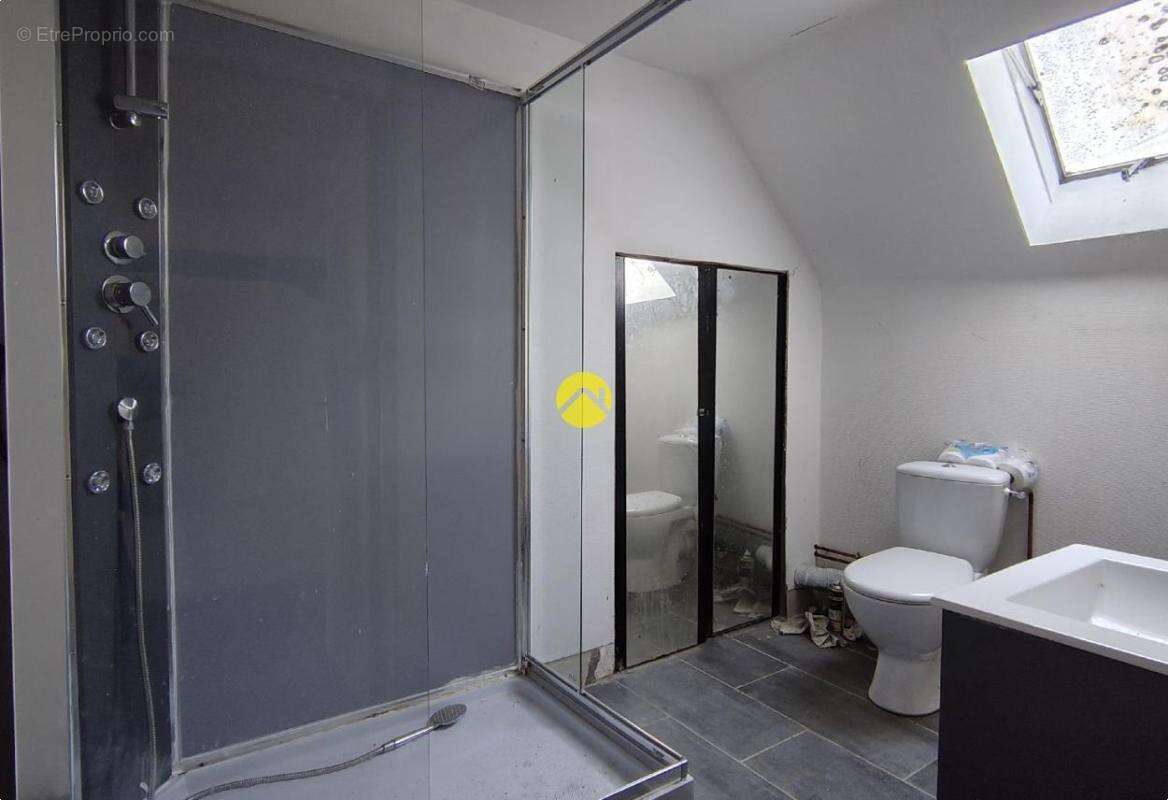 Maison à CHENIERS