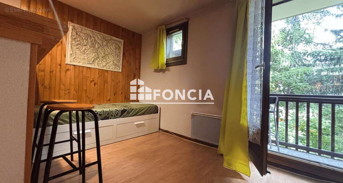 Appartement à LA SALLE-LES-ALPES