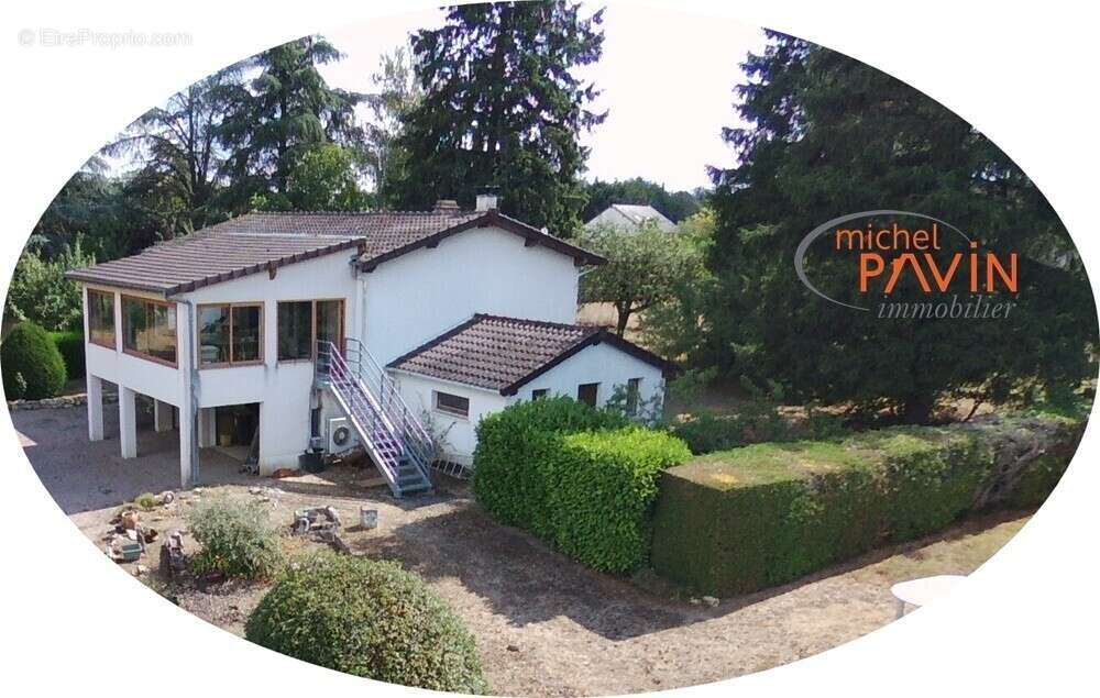 Maison à LA GUERCHE-SUR-L&#039;AUBOIS