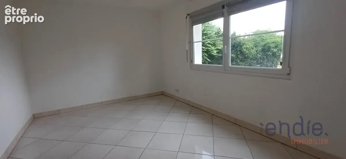 PFASTATT  Maison 135 m²  4 chambres  Terrain 350 m²  Double garage - photo 4
