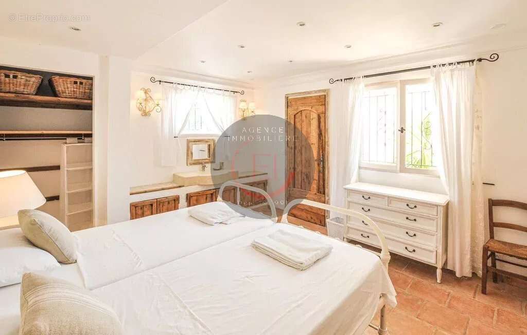 Maison à LES ADRETS-DE-L'ESTEREL