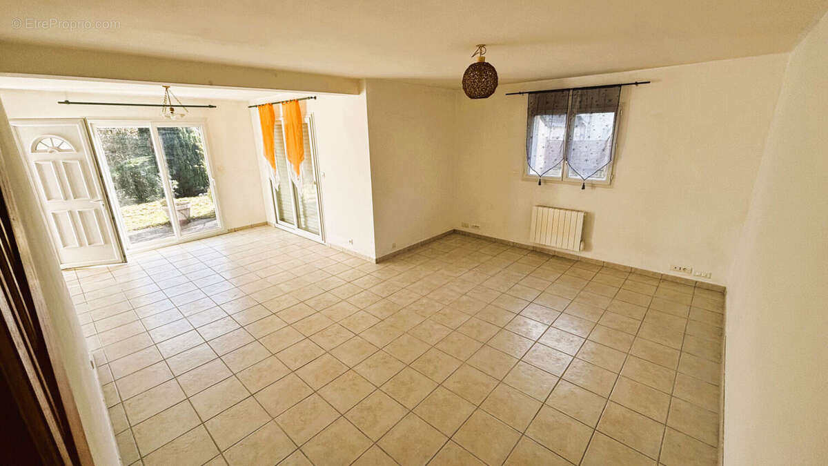 Maison à BRIEC