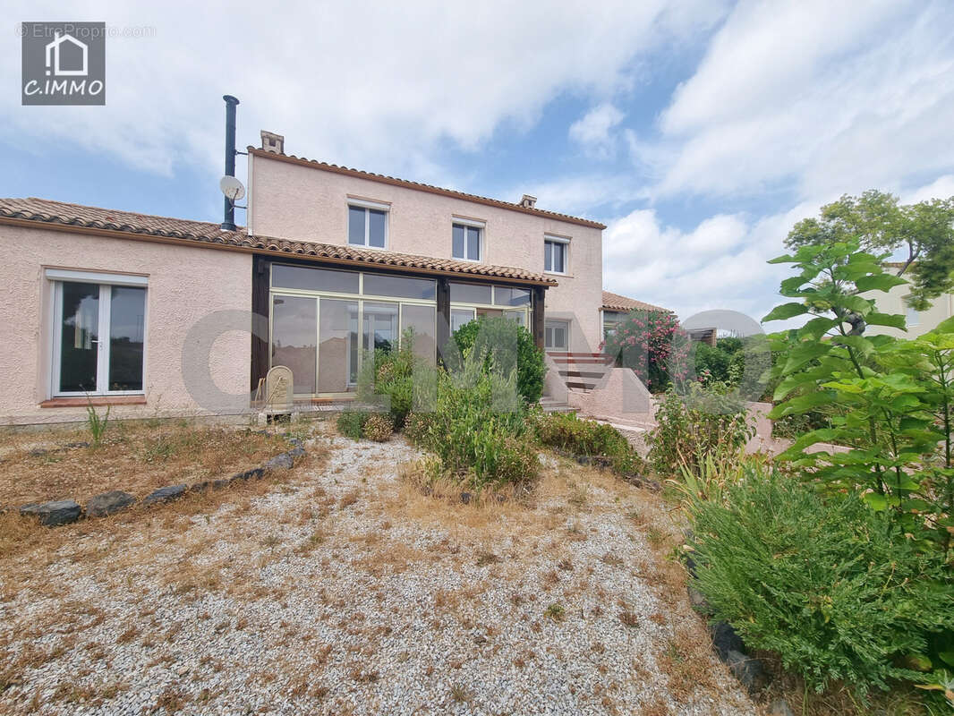 Grande Maison de type 7 avec grand garage en sous-sol + piscine sur 1086 m2 - photo 3