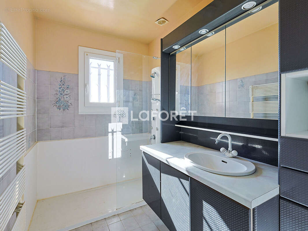 Maison à CARNOUX-EN-PROVENCE