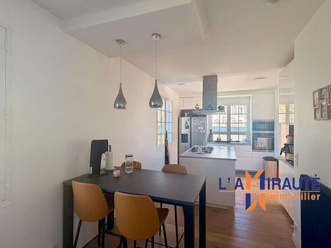 Maison à MAISONS-LAFFITTE