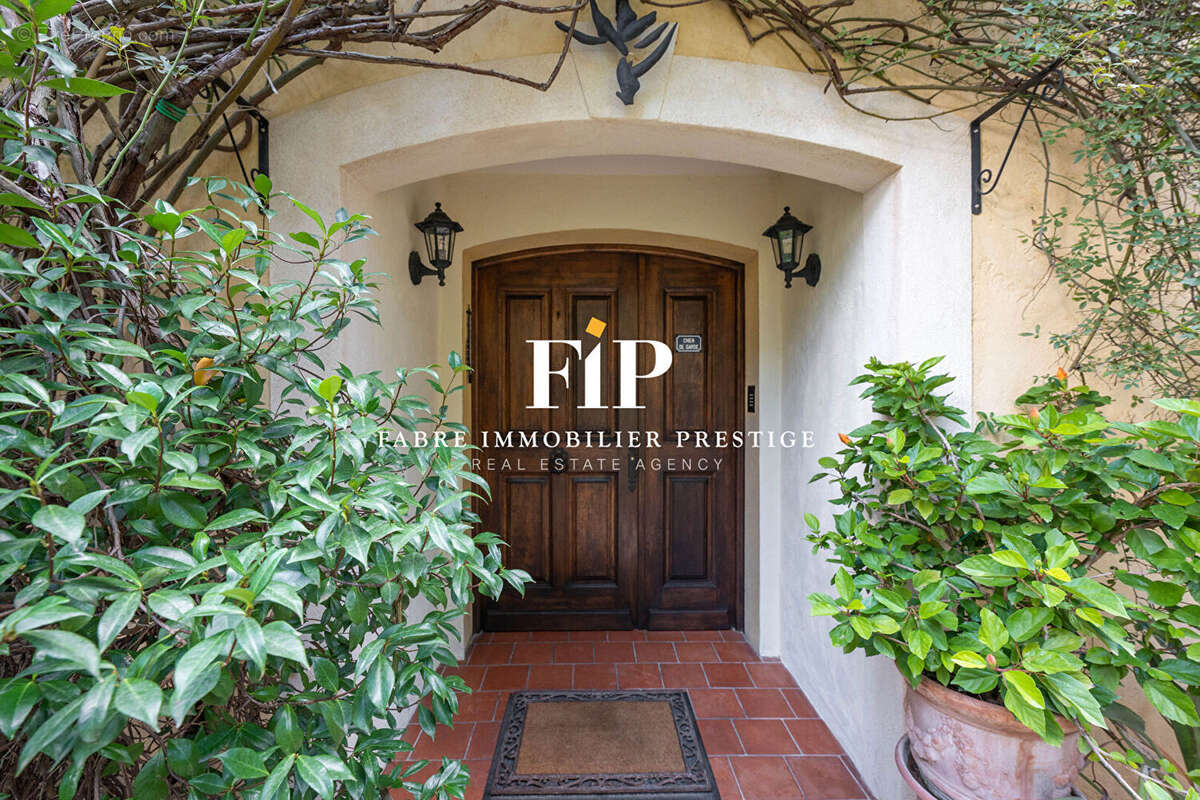 Maison à SAINT-MAXIMIN-LA-SAINTE-BAUME