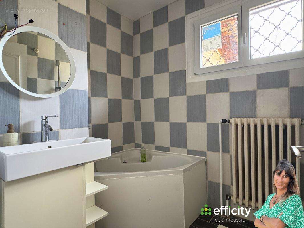 Maison 103 m² à Civens  - photo 14