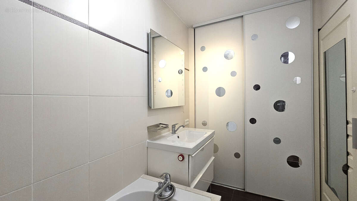 Appartement à SERGY