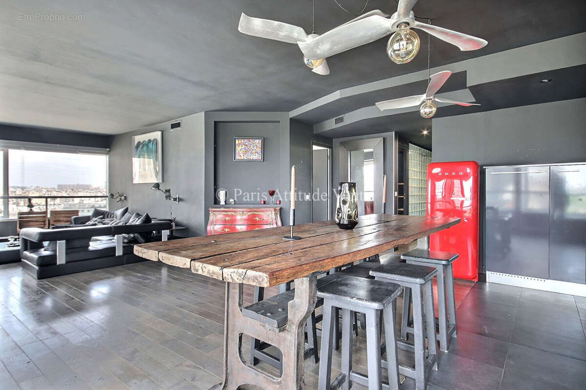 Appartement à PARIS-15E