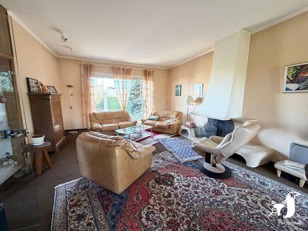 Maison à NEUVILLE-SAINT-REMY