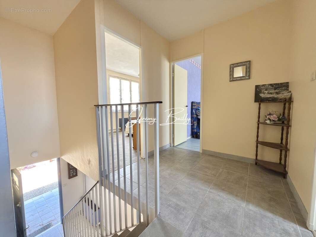 Maison à SAINT-ESTEVE