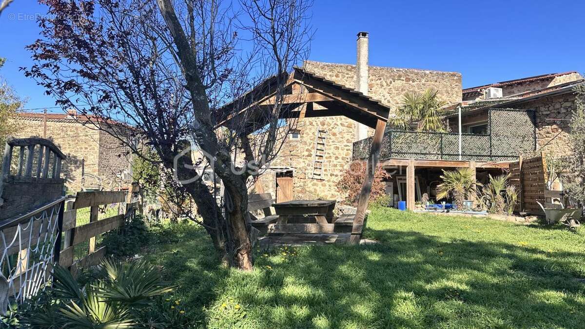 Maison à QUINTENAS