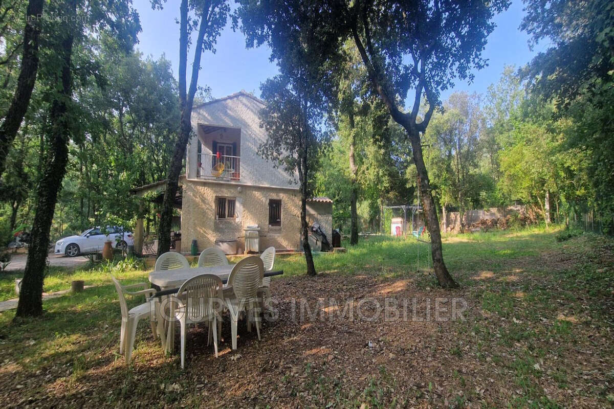 Maison à FORCALQUEIRET