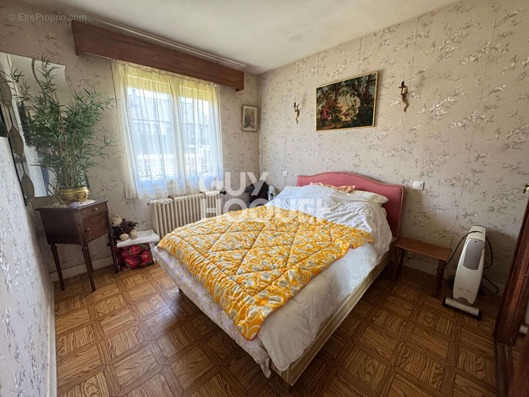 Maison à BRETEUIL