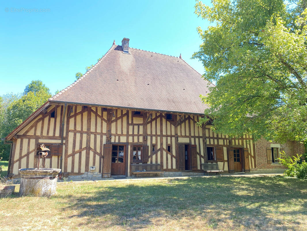 Maison à FRANGY-EN-BRESSE