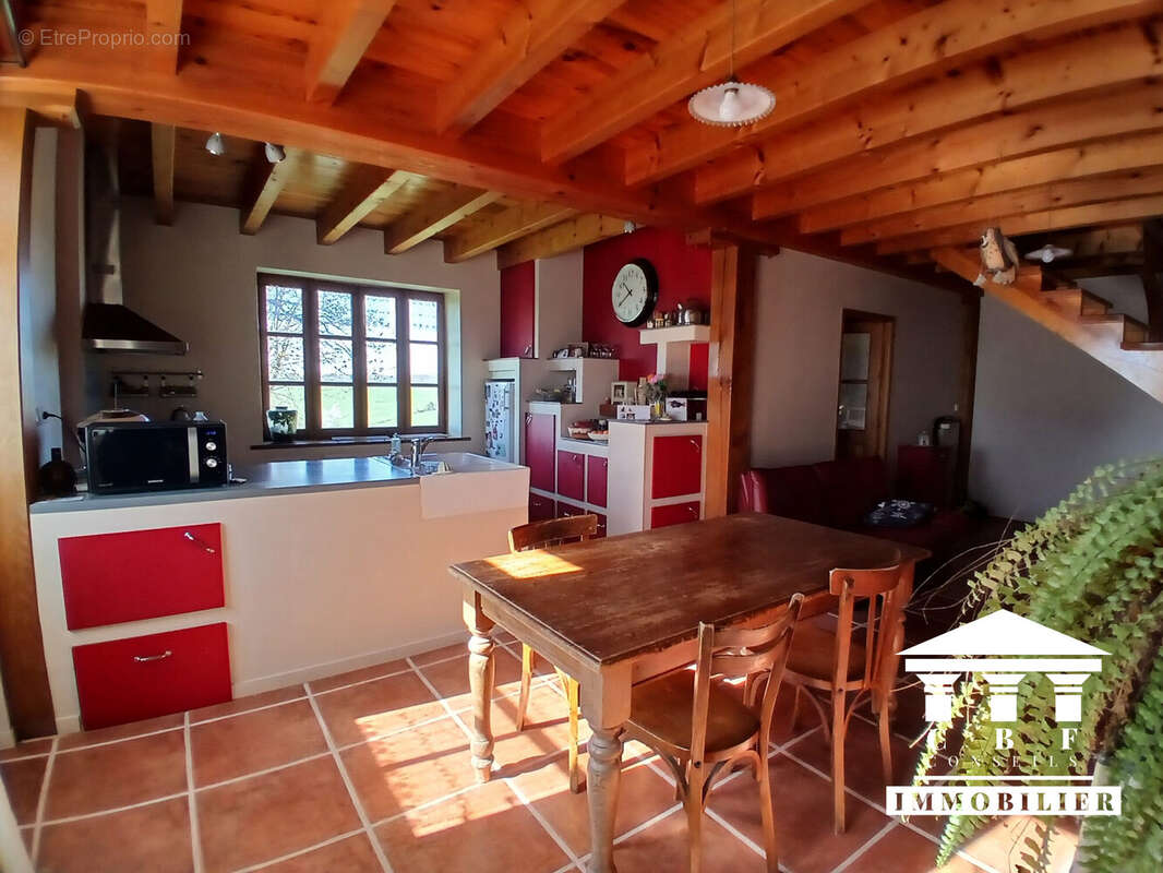 Maison à SAINT-BERAIN-SOUS-SANVIGNES