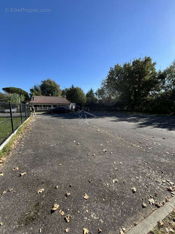 Terrain à PIN-BALMA