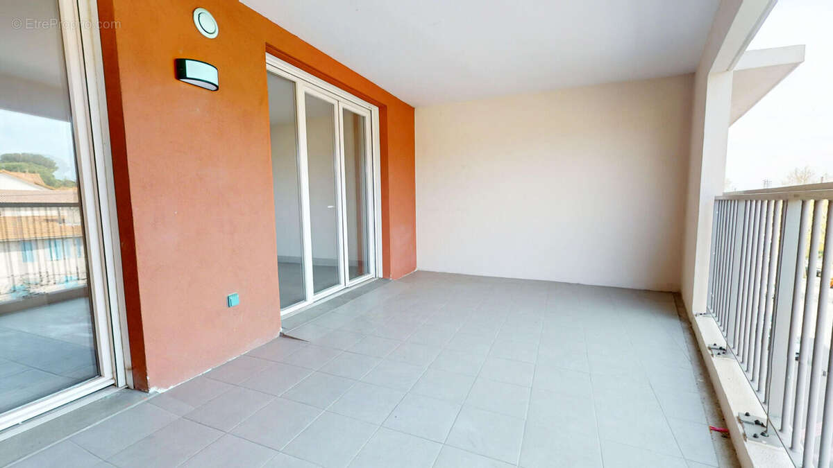 Appartement à MARSEILLE-15E
