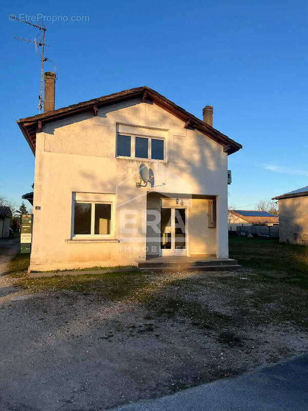 Maison à MONTPON-MENESTEROL