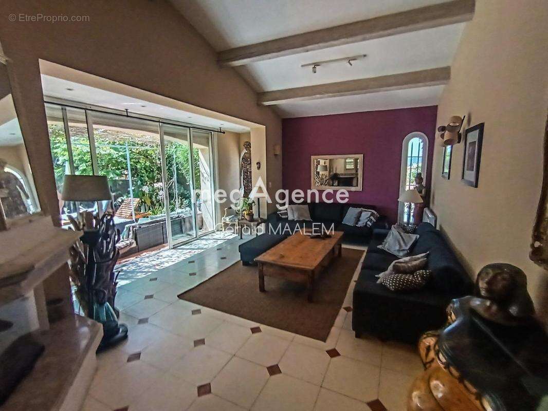 Villa de 170m² avec piscine à Grimaud - photo 7