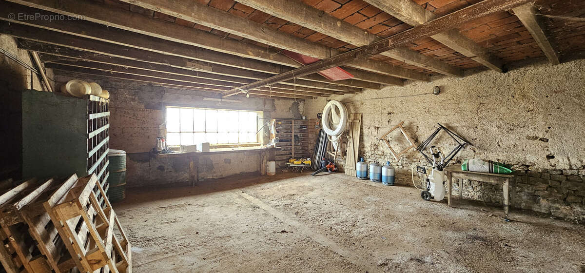 Maison à VARZY