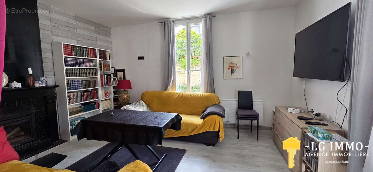 Maison à SAINT-FORT-SUR-GIRONDE