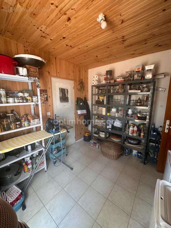 Villa provençale sur plus de 7 000 m² de terrain - photo 21
