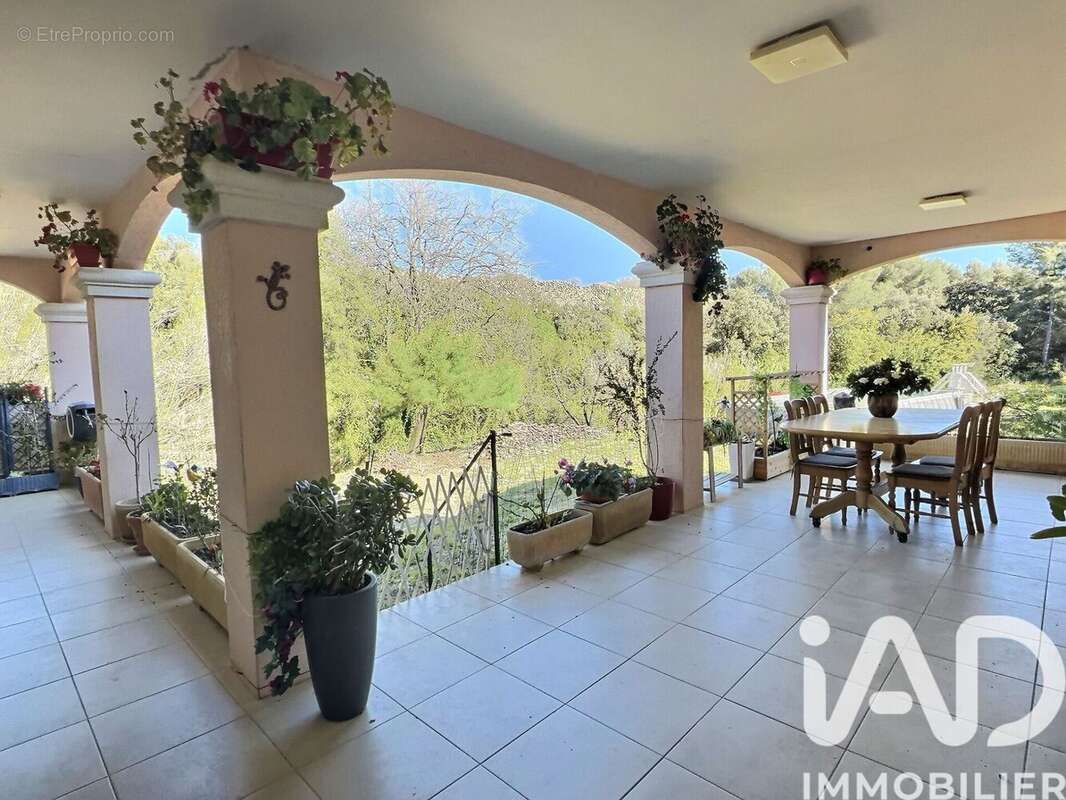 Photo 4 - Maison à LA CADIERE-D'AZUR