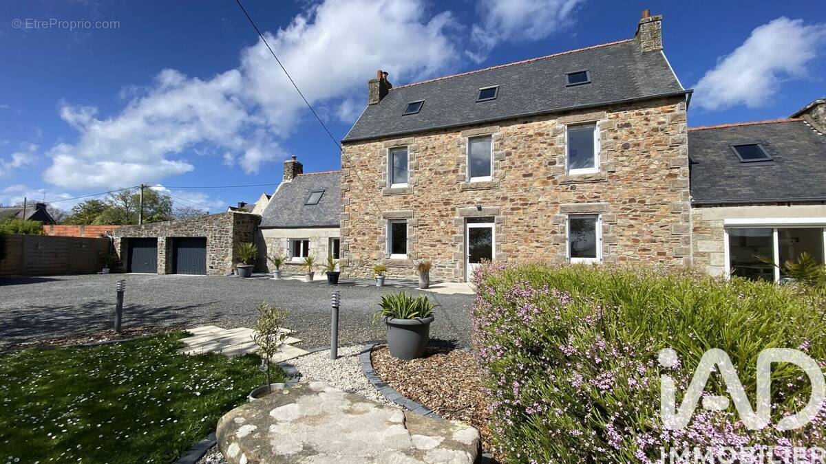 Photo 1 - Maison à LANNION