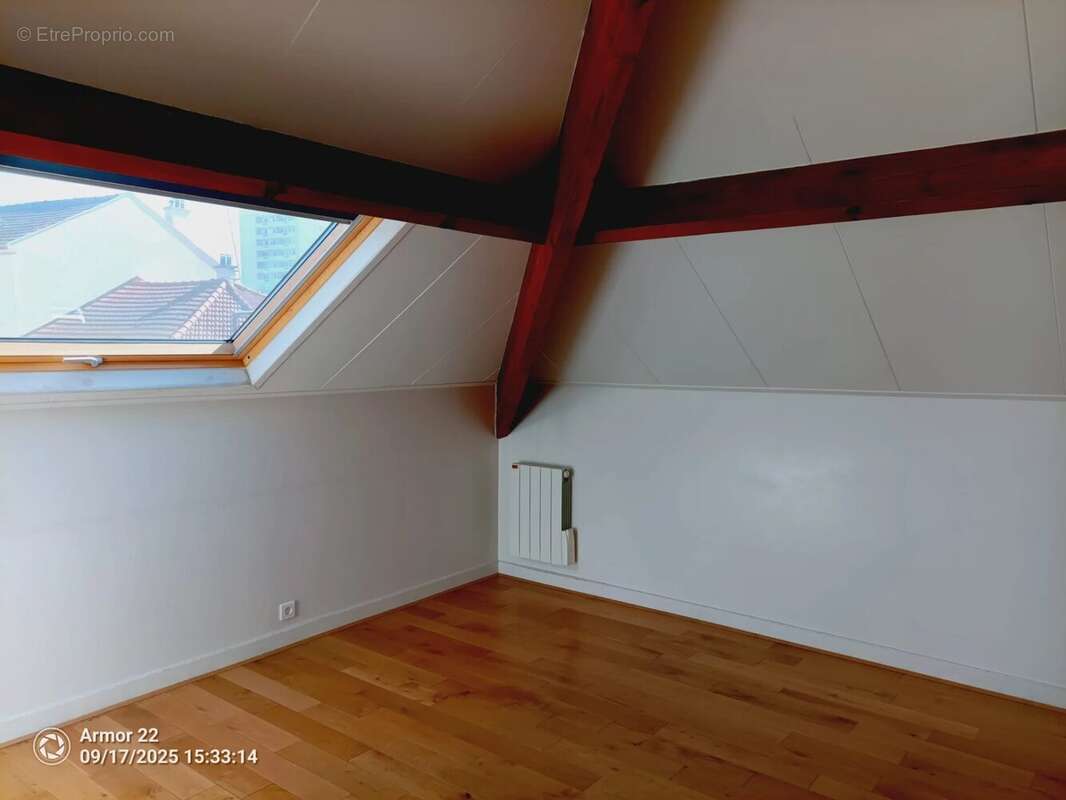 Appartement à CHARENTON-LE-PONT