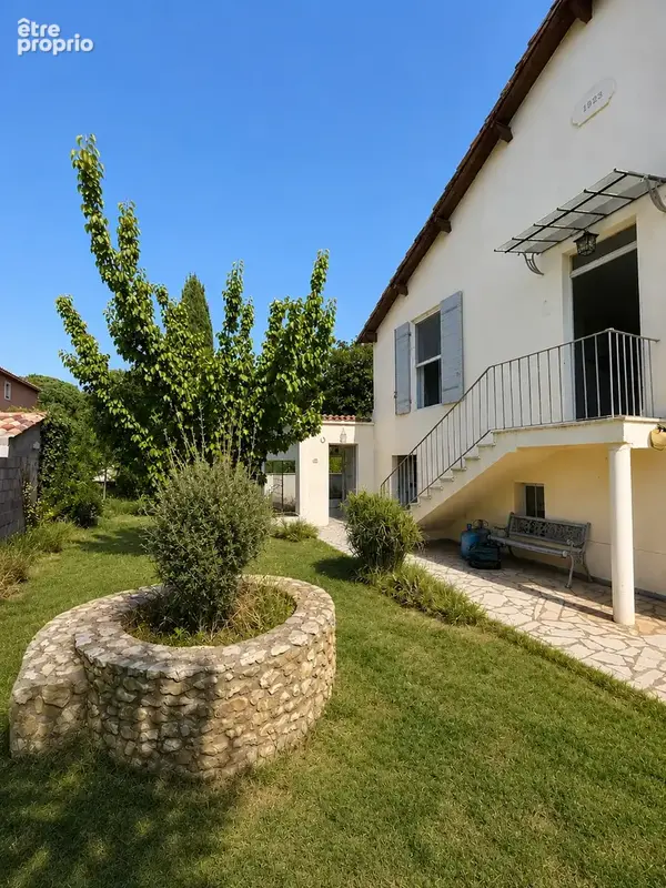 Villa des années 20 avec jardin proche du centre-ville d'Arles - photo 2